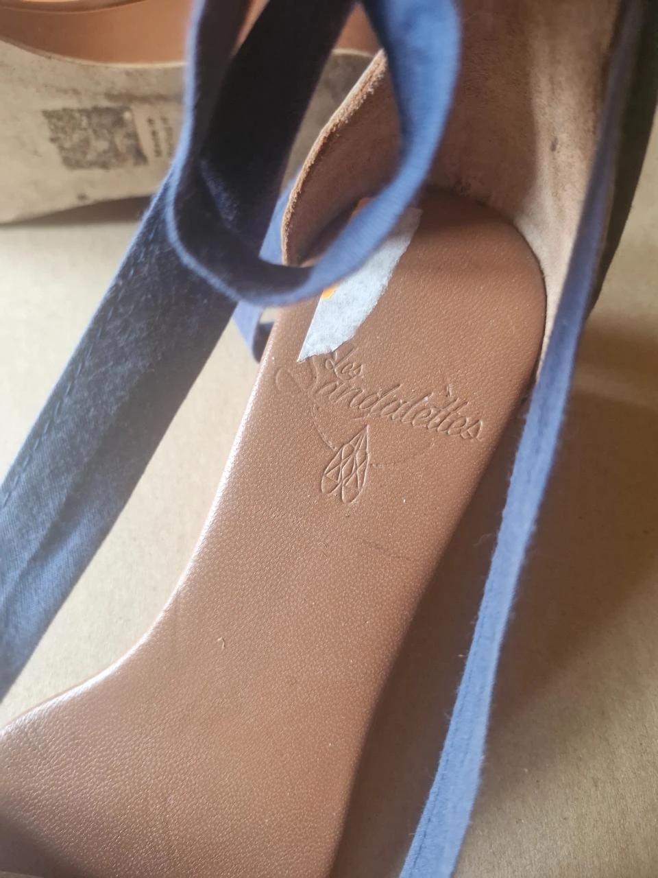 Vrouwelijke gesloten sandalen met hak - Maat 36 – photo 7